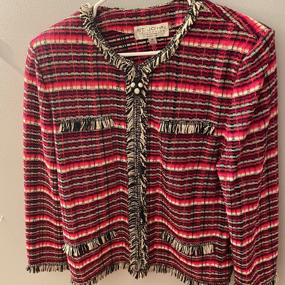 St John Luxury DesignerJacket with Pearl Zipper perfect for St John Collectors!